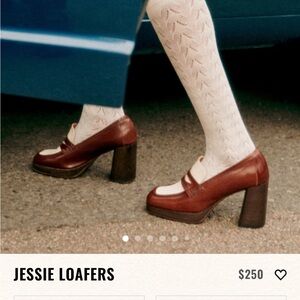 Sezanne Jessie Loafers in choco-multi. Size 39
Heel height: 9 cm
Platform: 2 cm